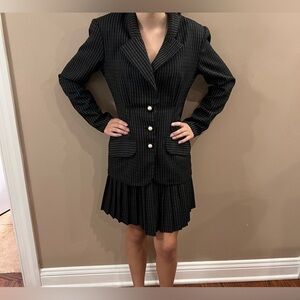 Zara By Justine Y2K Vintage Pinstripes Career Work Pleated Skirt Suit Set Sz 3/4